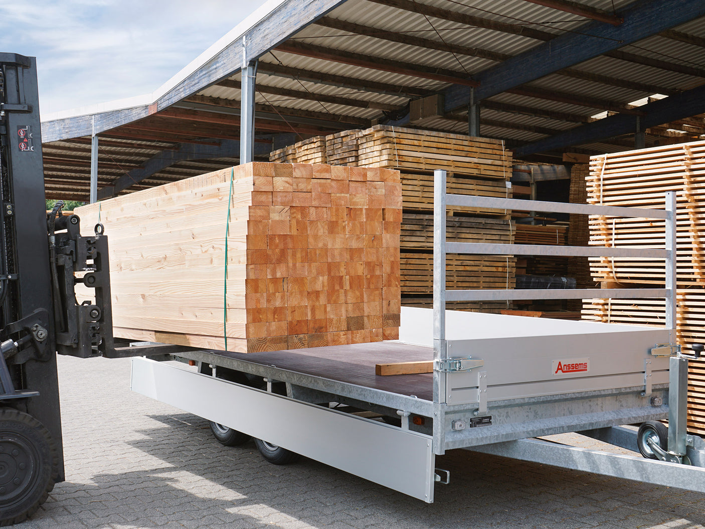 Anssems PSX 3000.405x178 — 2 Achsen, gebremst