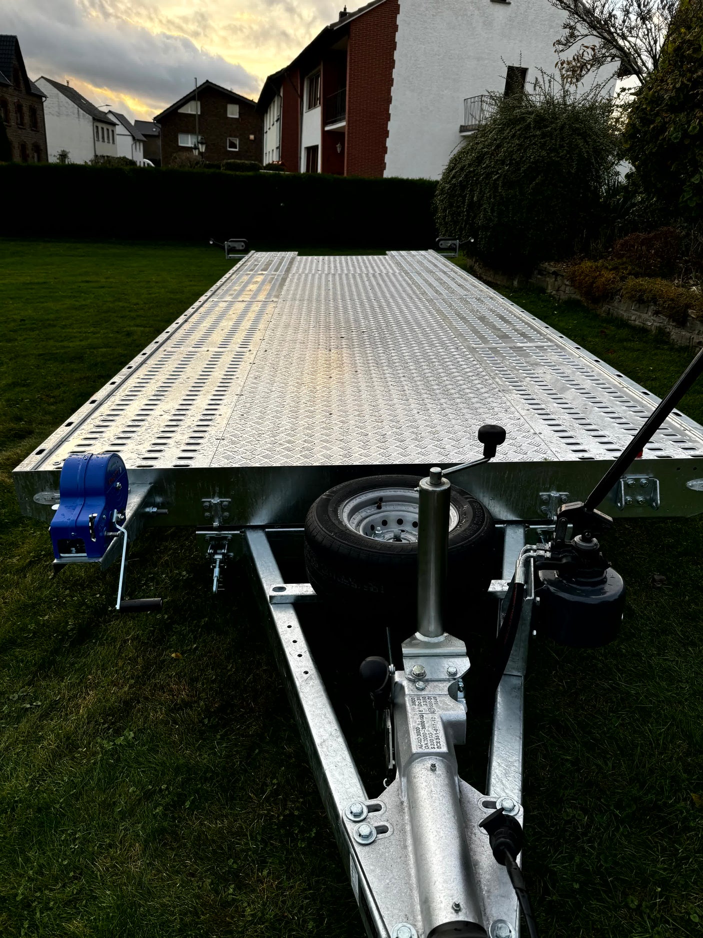 Balhanger TrimaXlift 3560 Autotransporter 600x216 cm — 3 Achsen, gebremst, 100 km/h