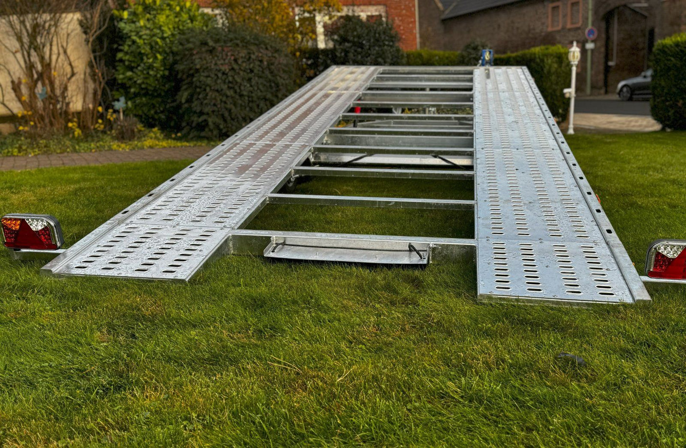 Balhanger Optilift 2745 Autotransporter 450x216 cm — 2 Achsen, gebremst, absenkbar