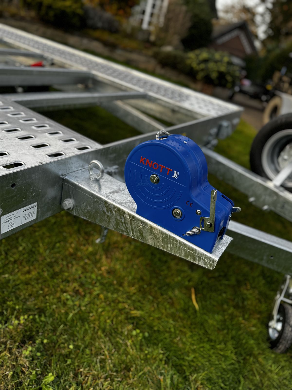 Balhanger Optilift 2745 Autotransporter 450x216 cm — 2 Achsen, gebremst, absenkbar