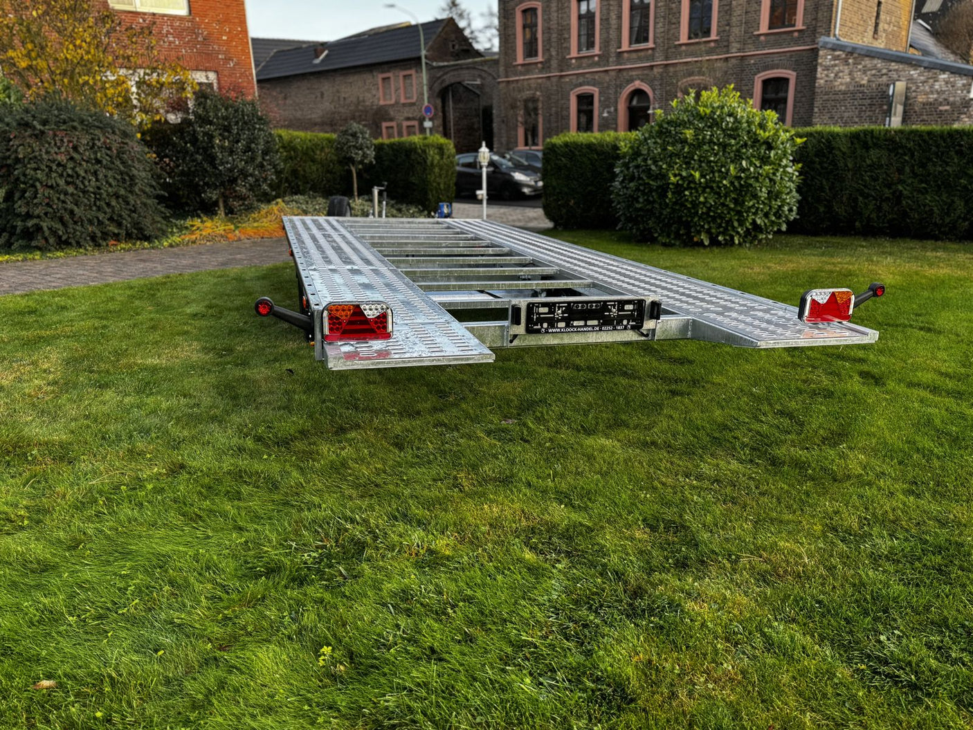 Balhanger Optilift 2745 Autotransporter 450x216 cm — 2 Achsen, gebremst, absenkbar