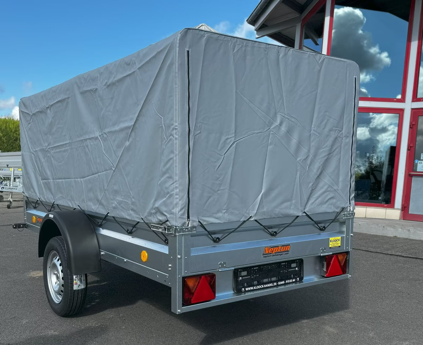 Neptun Pratik N7-236 (GN128) 236x129 cm — 1 Achse, ungebremst, kippbar · inkl. Plane & Spriegel