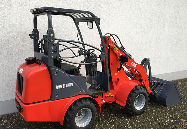 TOYO 826 Kompaktlader
