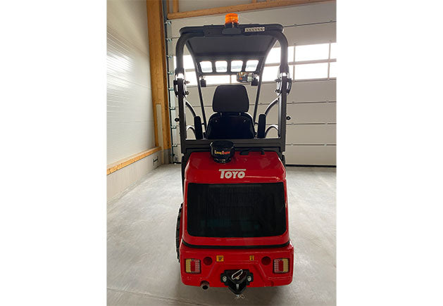 TOYO 826 Kompaktlader
