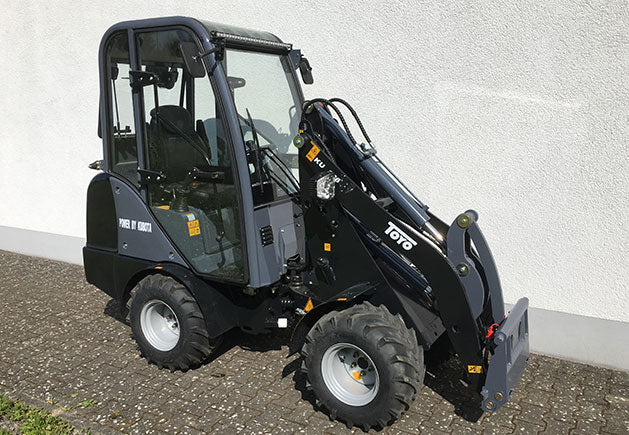 TOYO 826 Kompaktlader