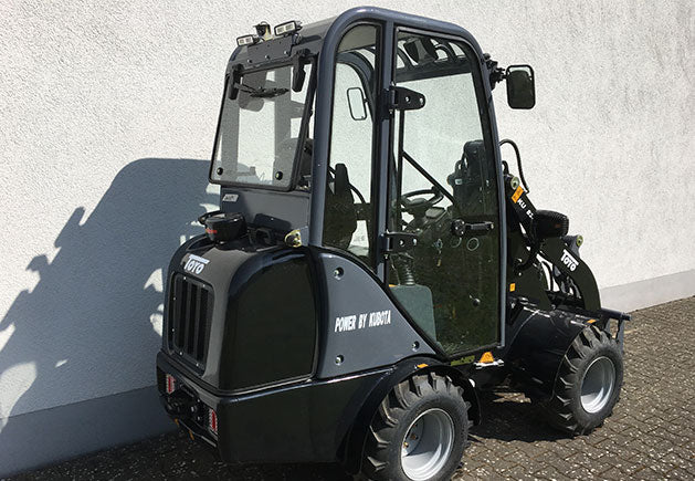 TOYO 826 Kompaktlader
