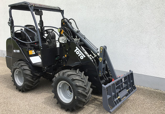 TOYO 836 Kompaktlader