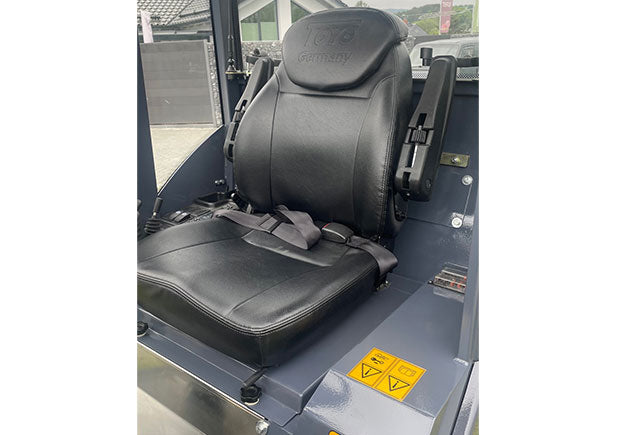 TOYO 836 Kompaktlader