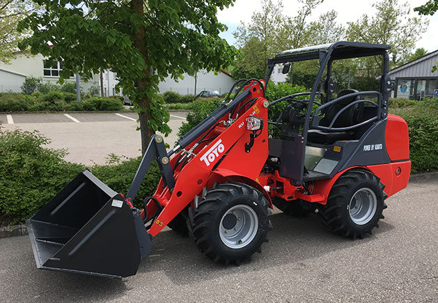 TOYO 836 Kompaktlader
