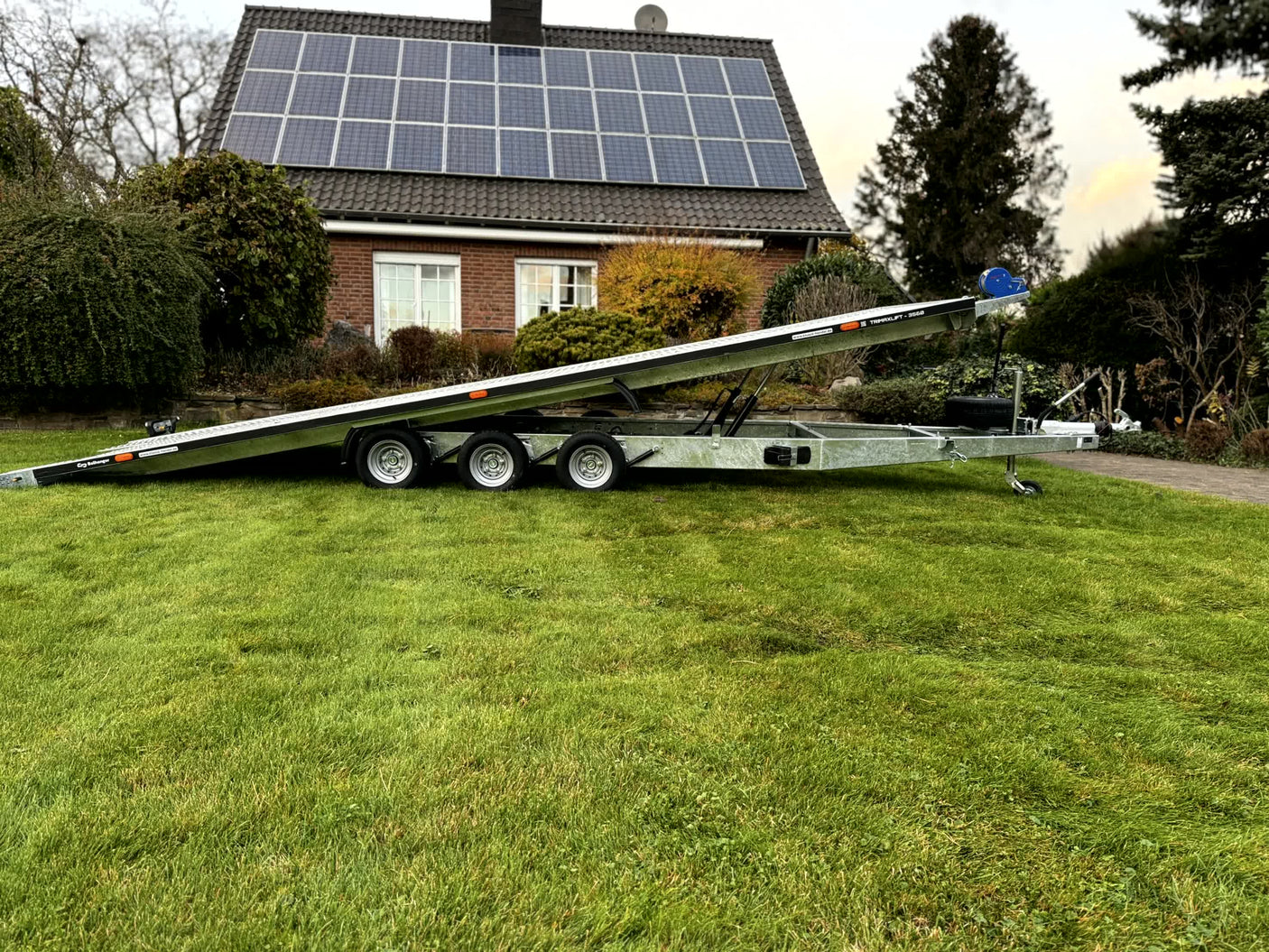 Balhanger TrimaXlift 3560 Autotransporter 600x216 cm — 3 Achsen, gebremst, 100 km/h