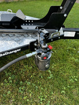 Balhanger Moto-1 Motorradanhänger 750 kg — 1 Achse, ungebremst, hydraulisch absenkbar