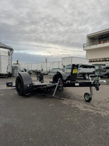 Balhanger Moto-1 Black Edition Motorradanhänger 750 kg — 1 Achse, ungebremst, hydraulisch absenkbar