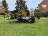 Balhanger Moto-2 Black Edition Motorradanhänger 750 kg — 1 Achse, ungebremst, hydraulisch absenkbar