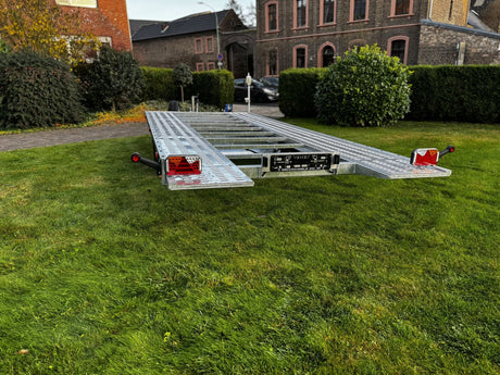 Balhanger Optilift 2745 Autotransporter 450x216 cm — 2 Achsen, gebremst, absenkbar
