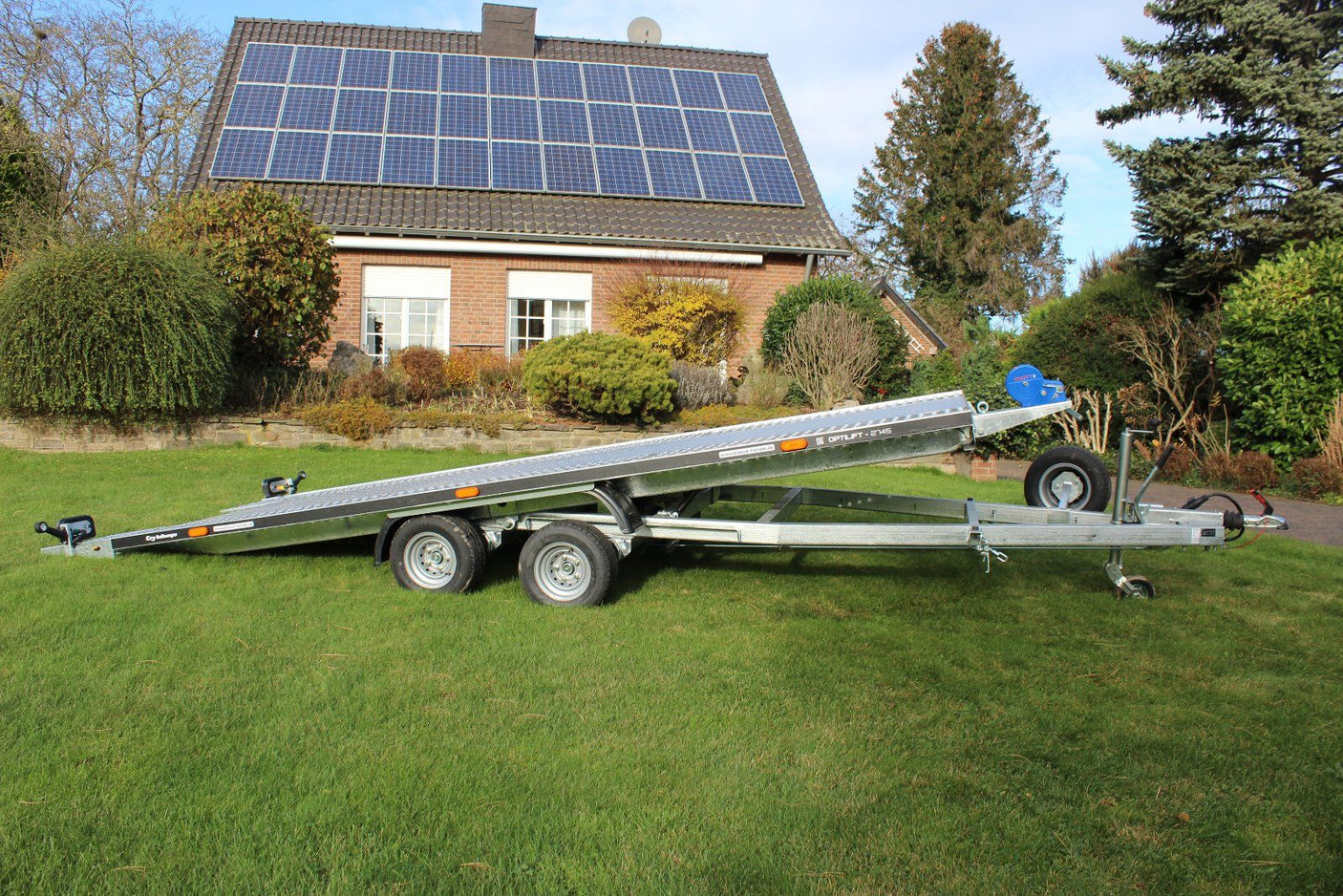 Balhanger Optilift 3045 Autotransporter 450x216 cm — 2 Achsen, gebremst, absenkbar