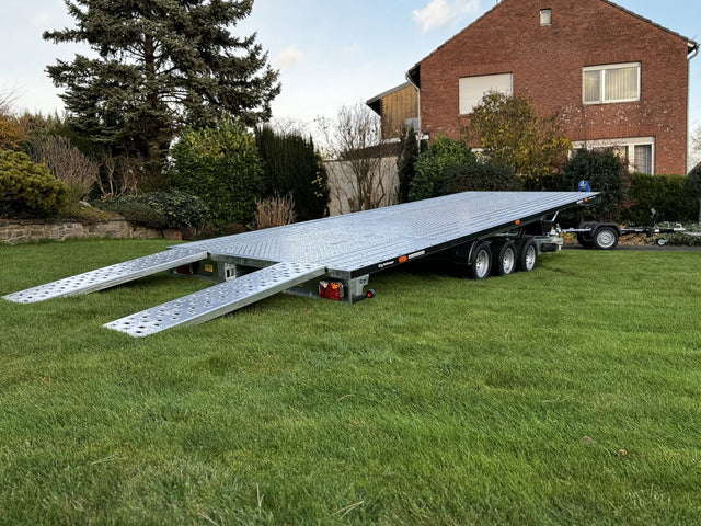 Balhanger TrimaX 3560 Black Edition Autotransporter 600x216 cm — 3 Achsen, gebremst, 100 km/h