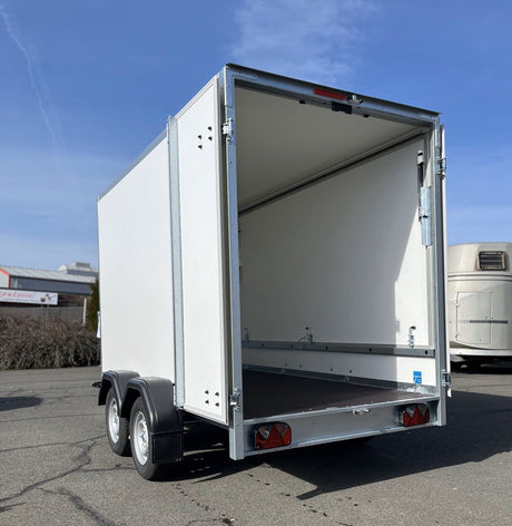 Brenderup CD300TBD2000 mit Verkaufsklappe 300x155 cm — 2 Achsen, gebremst