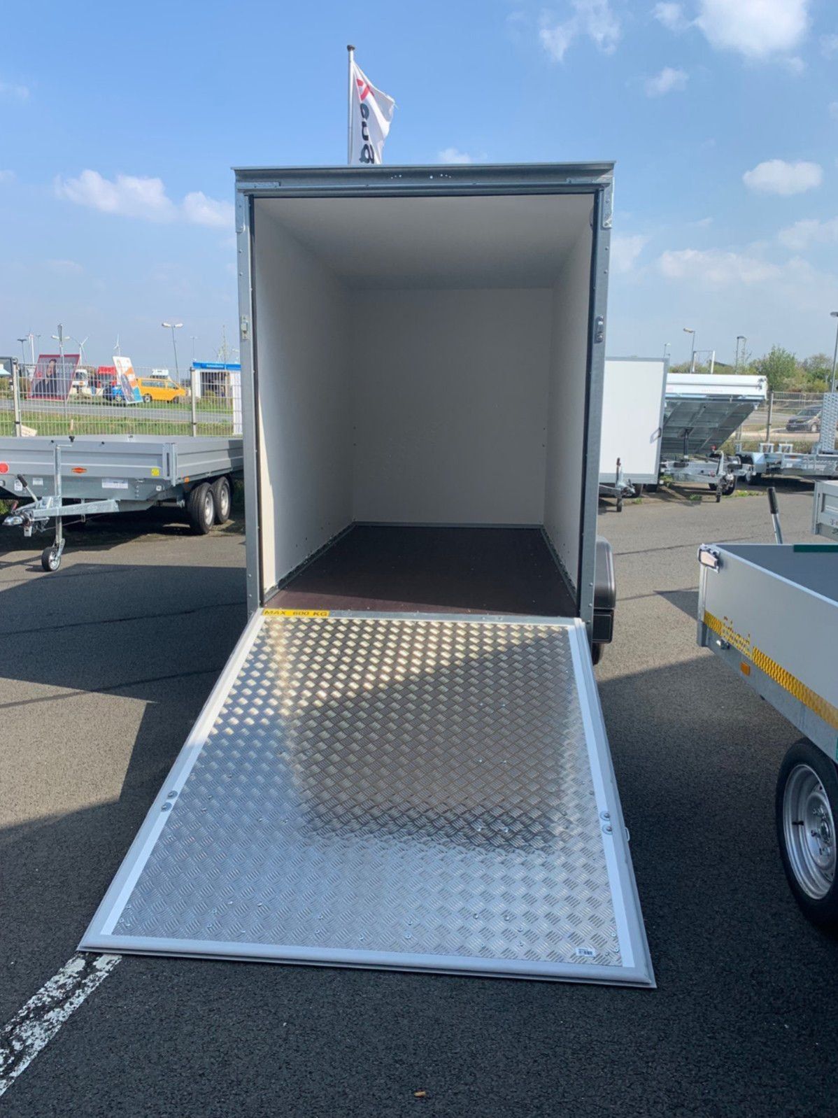 Brenderup CD300TBR2000 / CD300TBR2500 300x155 cm — 2 Achsen, gebremst