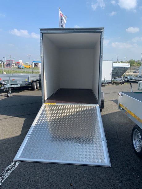 Brenderup CD300TBR2000 / CD300TBR2500 300x155 cm — 2 Achsen, gebremst