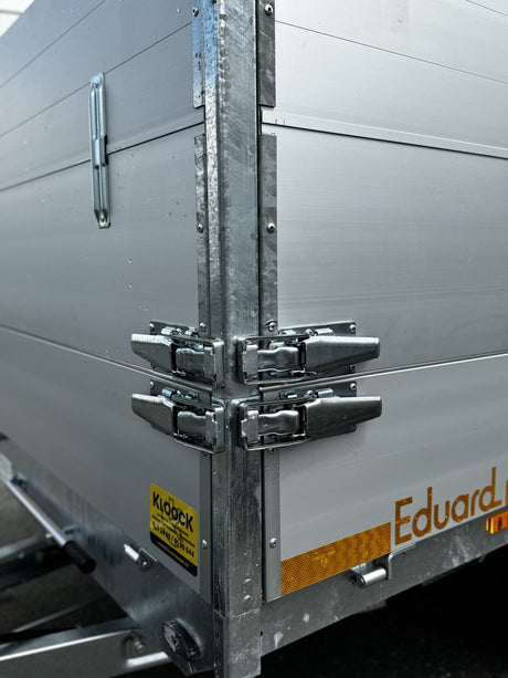 Eduard Heckkipper 256x150 cm — 1 Achse, gebremst, 1500 kg · inkl. Alu-Aufsatz 70 cm