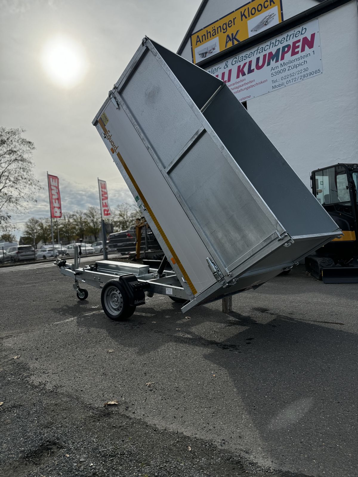 Eduard Heckkipper 256x150 cm — 1 Achse, gebremst, 1500 kg · E-Pumpe, inkl. Aufsatz 70 cm