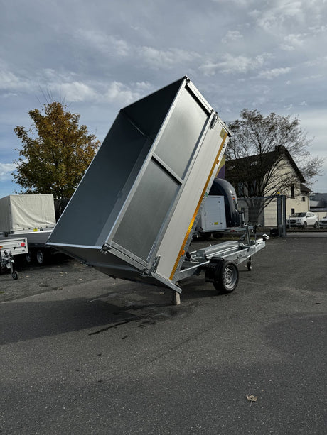 Eduard Heckkipper 256x150 cm — 1 Achse, gebremst, 1500 kg · E-Pumpe, inkl. Aufsatz 70 cm