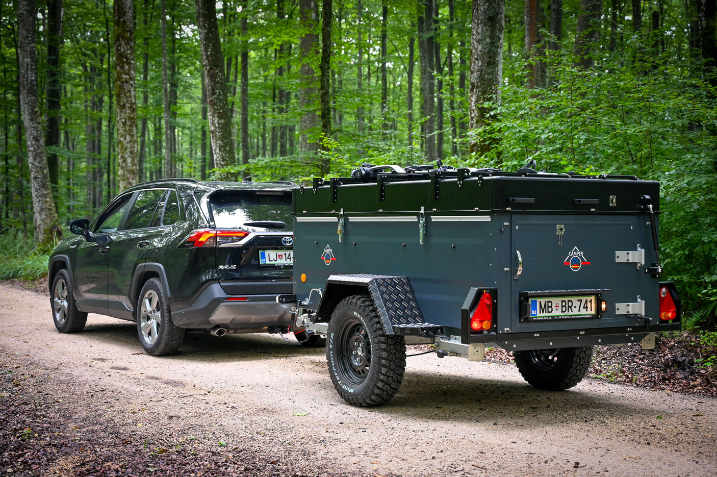 TPV Kofferanhänger KT-EB3 Offroad-Camper 2.0 pulverbeschichtet 244x124 cm — 1 Achse, gebremst