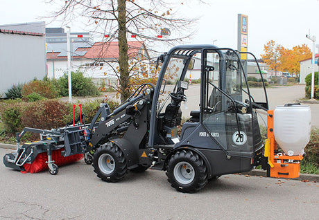 TOYO 826 Kompaktlader