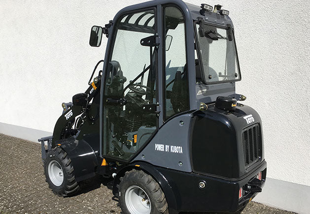 TOYO 826 Kompaktlader