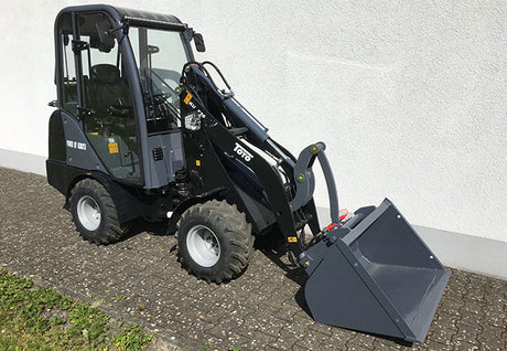 TOYO 826 Kompaktlader
