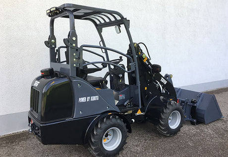TOYO 826 Kompaktlader