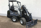 TOYO 826 Kompaktlader