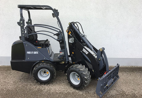 TOYO 826 Kompaktlader