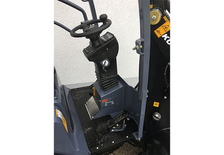 TOYO 826 Kompaktlader