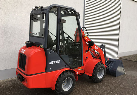 TOYO 826 Kompaktlader