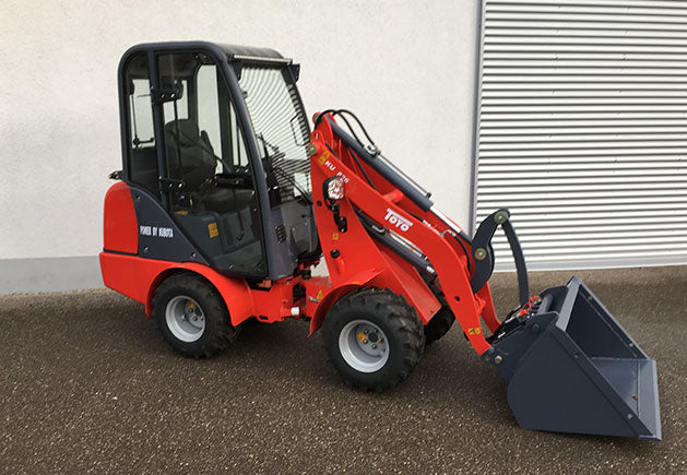 TOYO 826 Kompaktlader
