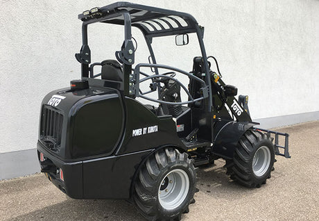 TOYO 836 Kompaktlader