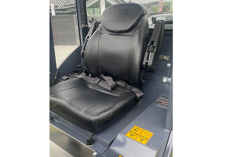 TOYO 836 Kompaktlader