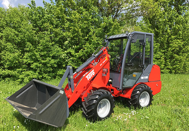 TOYO 836 Kompaktlader